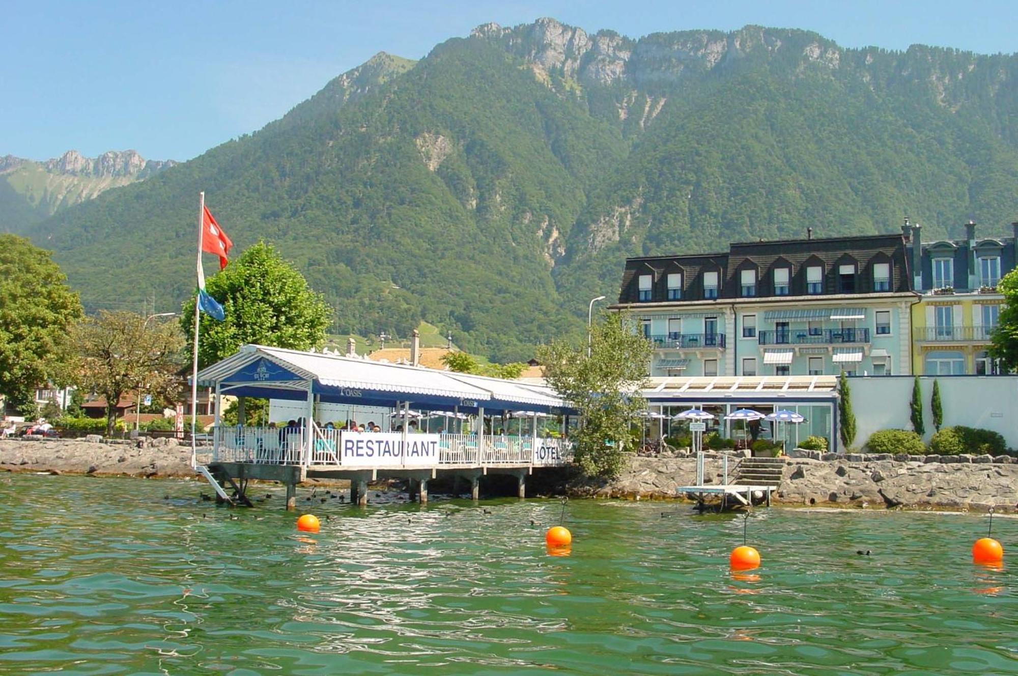 Hotel Du Port Villeneuve Exterior photo