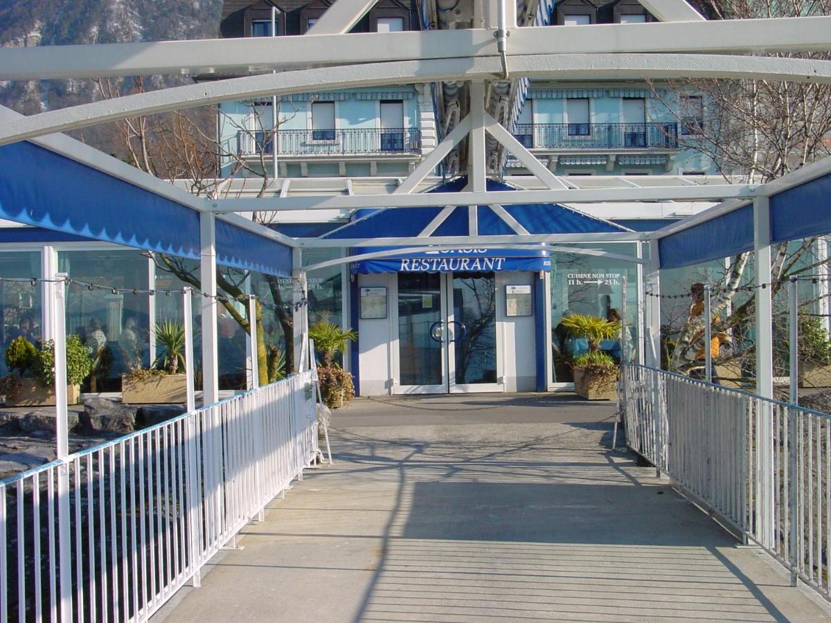 Hotel Du Port Villeneuve Exterior photo